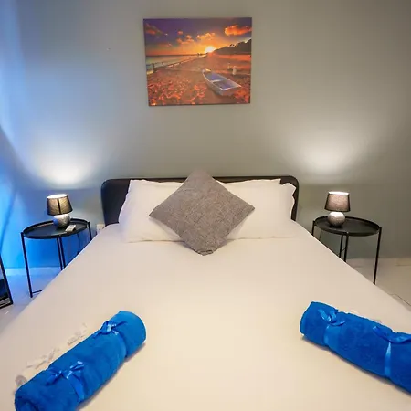 Anteia's Seaview Finikoudes * لارنكا