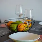 Daire Anteia's Seaview Just Steps From Finikoudes Larnaca