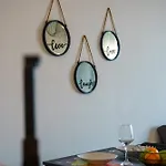 Anteia's Seaview Just Steps From Finikoudes * 라르나카