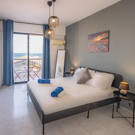 Апартаменты Seaview Anteia's Finikoudes In Ларнака