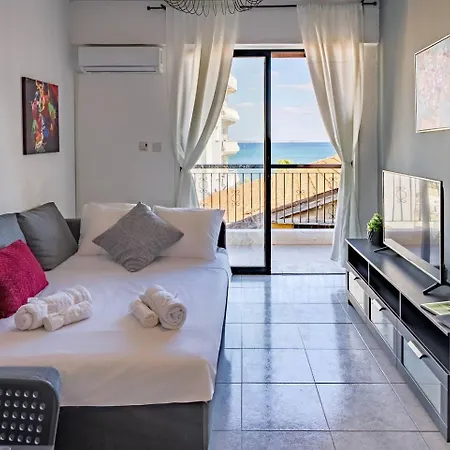 Anteia's Seaview Just Steps From Finikoudes Apartment Larnaka