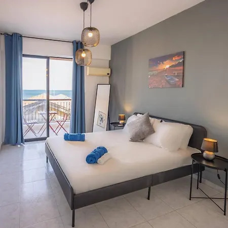 Anteia's Seaview Just Steps From Finikoudes Larnaka
