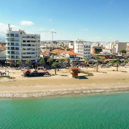 Apartment Anteia's Seaview Just Steps From Finikoudes