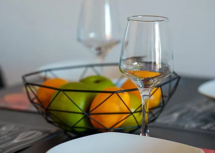 Lejlighed Anteia's Seaview Just Steps From Finikoudes Larnaca